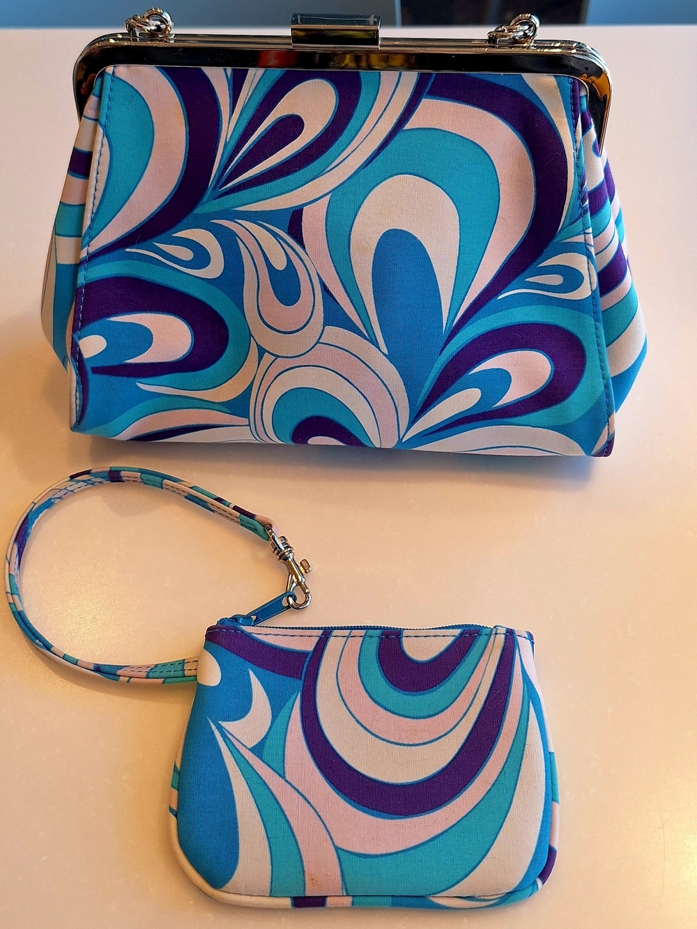 Amanda Smith Turquoise, Blue & Purple Swirl Frame Clutch with Wristlet